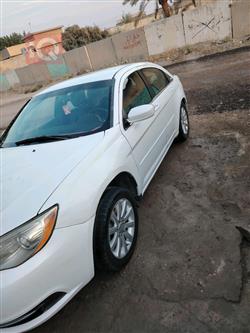 کرایسلەر 200